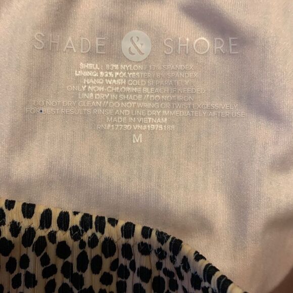 Woman’s shade and shore size M bikini bottom - Picture 3 of 3